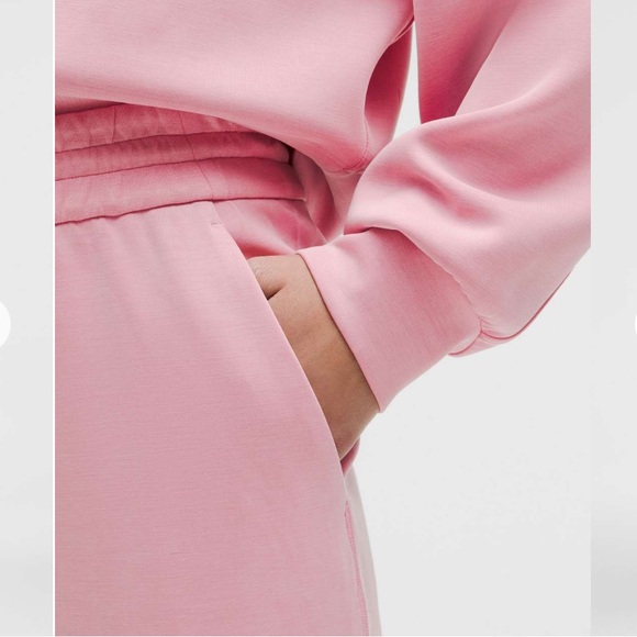 Lululemon Softstreme High-Rise Pants- Size 10 - Picture 4 of 6